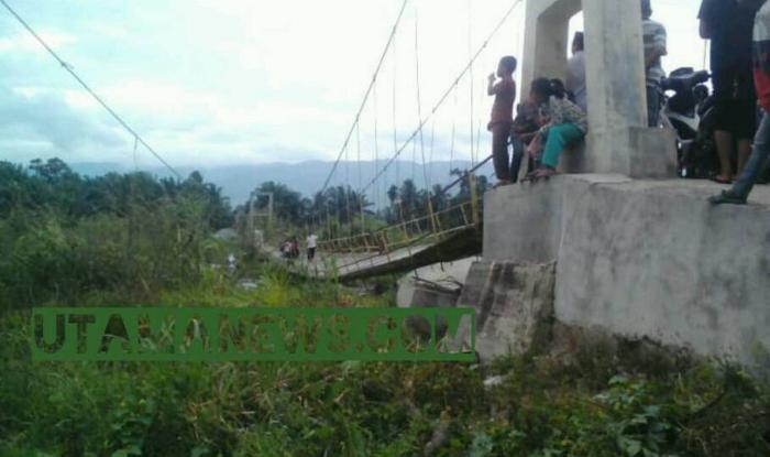 Kondisi Rambin Sabahotang nyaris ambruk usai dilewati para jema'ah pengajian Amaliah Akbar, Minggu (28/1/2018).