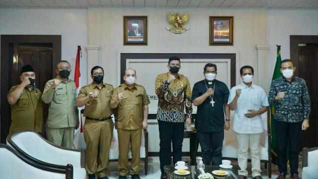 Uskup Agung Medan dan Bobby Nasution