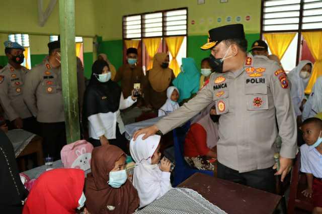 Tinjau Vaksinasi Anak, Kapolda: Tapteng Bagus, Sudah Capai 82 Persen