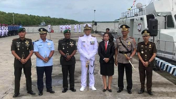 Peserta upacara Peringatan Hari Dharma Samudera di Merauke 