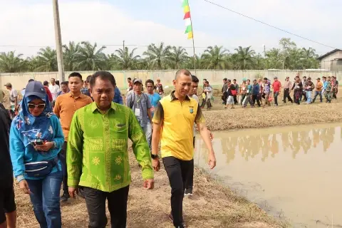 Bupati saat menghadiri pembukaan lomba mancing 