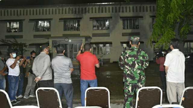 Ratusan Pelajar SMAN 1 Matauli Pandan Positif Omicron, Bupati Langsung Berikan Semangat