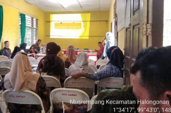 Musyawarah Perencanaan dan Pembangunan (Musrembang) Kecamatan Halongonan, di Aula kantor Camat Kamis (10/02/2022).