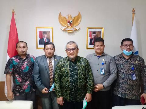 Predir Iqtishad, Deputi IGD, Direktur Investigasi dan Litbang Iqtishad, Direktur Eksekutip, Direktur Oprasional Iqtishad, dan Ka. Balai Diklat Pemetaan (BIG).