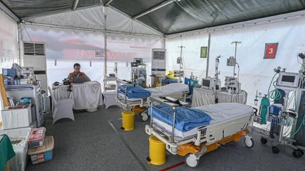 Ruang Trauma Center F1 Powerboat Lake Toba 2023 di Pelabuhan Mulia Raja Napitupulu, Balige, Sumatra Utara (24/2/2023)