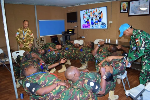 Perwira Psikologi TNI Beri Pelatihan Kesehatan Mental Kepada Personel Pemeliharaan Perdamaian di Lebanon