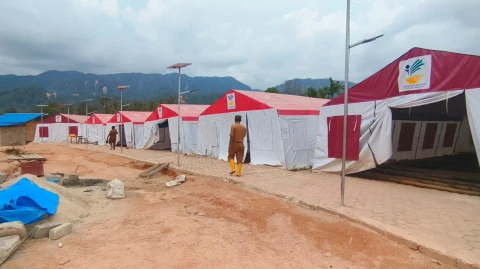 Tenda pengungsian di Kecamatan Tukka berangsur sunyi.