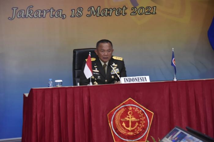 Letjen TNI Ganip Warsito