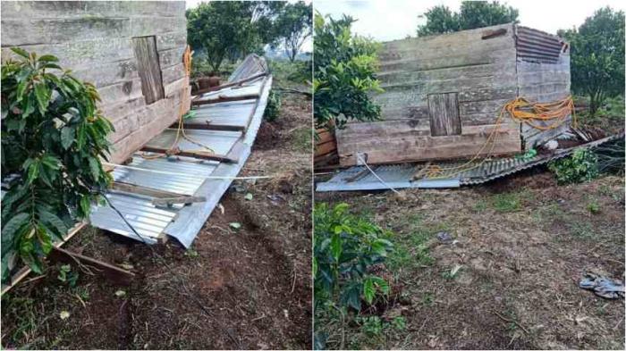 Rumah warga yang rusak diterjang angin puting beliung di Desa Parbuluan VI.