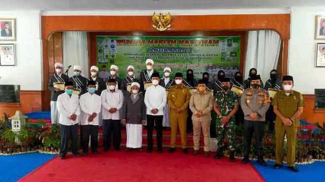Wisuda Hafizh Hafizhah Angkatan I Perkumpulan Pesantren Dakwah untuk Tahfiz Al - Qur'an dan Kajian Keislaman (PPDSTK) se-Sumatera Utara