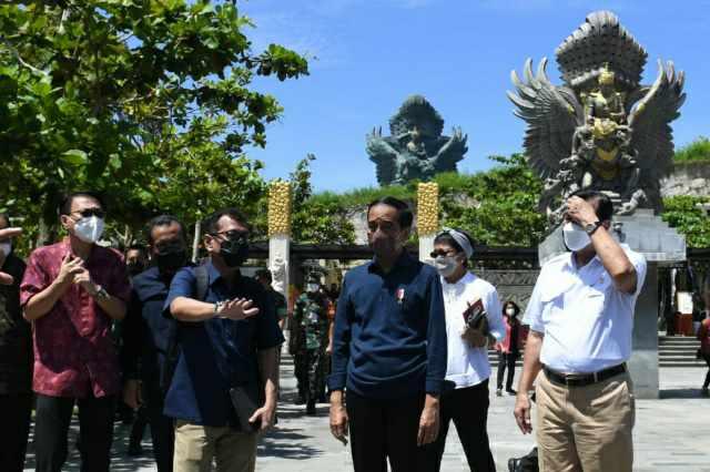 Jokowi meninjau GWK Cultural Park, yang ada di Kabupaten Badung, dalam kunjungan kerjanya ke Provinsi Bali, pada Jumat (25/03/2022).