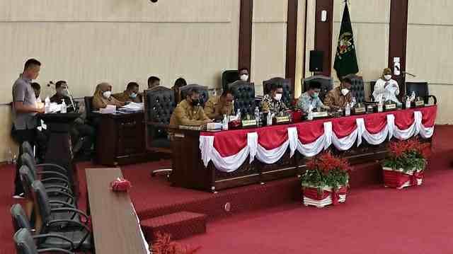 Sidang Paripurna DPRD Kota Medan, Senin (14/3).