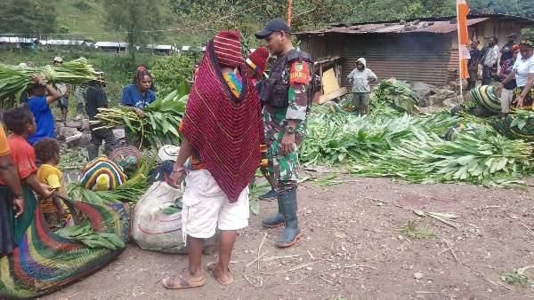 Babinsa di tengah masyarakat 