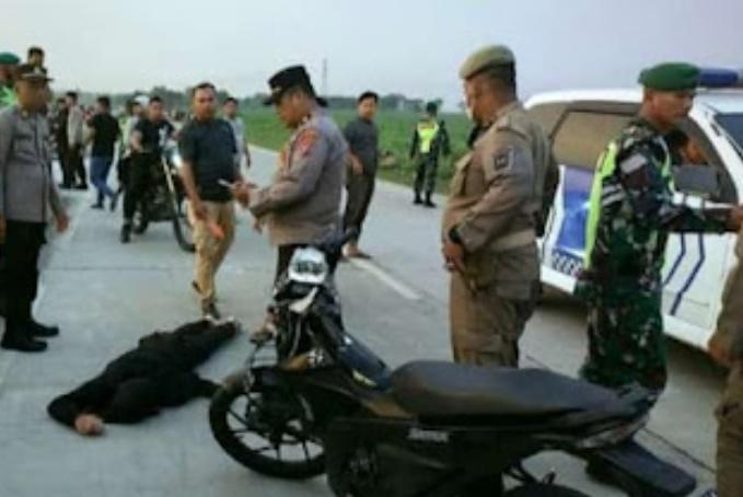 Korban saat akan dievakuasi 