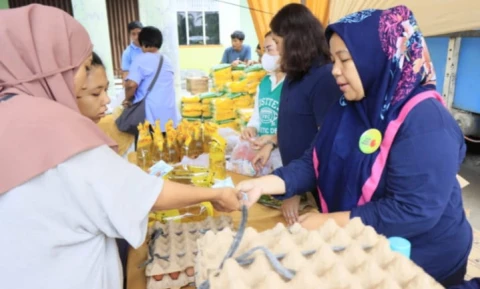 Gerakan Pangan Murah Dinas Pertanian dan Ketahanan Pangan di GOR Binjai