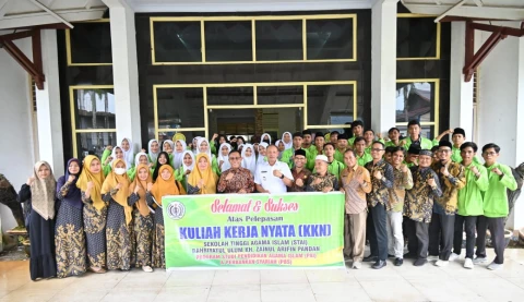 Bupati Tapteng Lepas 42 Mahasiswa STAI Bahriyatul Ulum Pandan Ikuti KKN