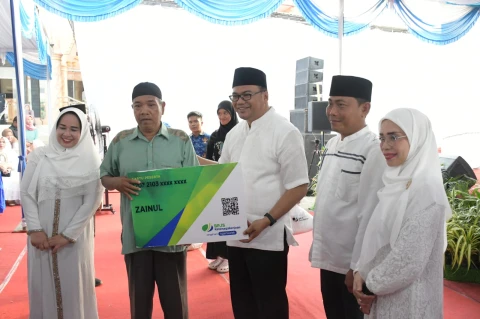 Kunjungan kerja Bupati Deli Serdang di Kecamatan Patumbak, Minggu (17/3/2025). 