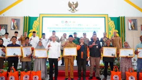Bantuan Perbaikan Rumah Terdampak Bencana Hidrometeorologi Siklon Senyar Tahap II Disalurkan BRI & Pemkab Langkat