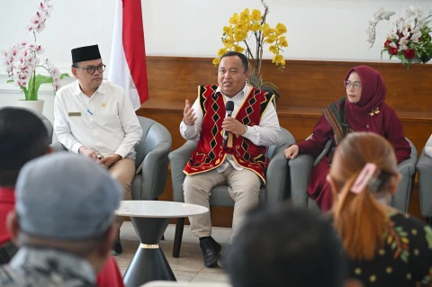 Asim Saputra pada Temu Pers  dengan tema "Sensus Ekonomi Sumatera Utara", yang difasilitasi Dinas Kominfo Sumut berlangsung di Lobby Dekranasda Lantai 1 Kantor Gubernur Sumut Jalan Diponengoro Nomor 30 Medan, Kamis (12/3/2026).