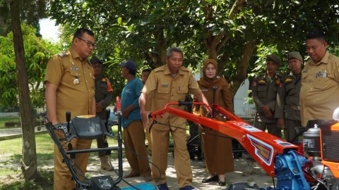 Alsintan Bebas Dipakai Petani, Bupati: Kalau Ada Pungutan, Lapor!
