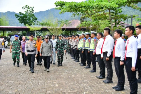 Bupati Tapteng Pimpin Apel Gelar Pasukan Ops Ketupat Toba: Mudik Aman, Keluarga Bahagia