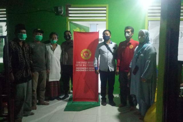 BINDA Sumut kembali melaksanakan kegiatan pelayanan vaksinasi Covid-19 di Mesjid Jami' Al Istiqlal Desa Hajoran Baru, Padang Bolak, Sabtu (23/04/2022) malam.