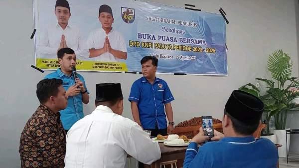 Buka puasa bersama pengurus KNPI Paluta 