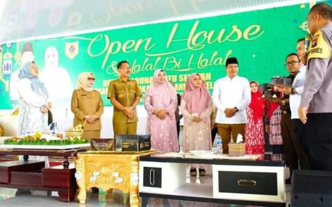 Open House di kediaman Bupati Labusel 