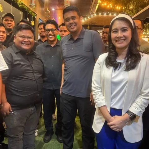 Ibes bersama Gubsu dan Ratu Ayu Isyana Bagoes Oka