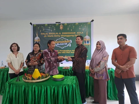 STMIK Kaputama Gelar Halal Bihalal & Peresmian Aula dr. Maria Betty Sitanggang SpKK