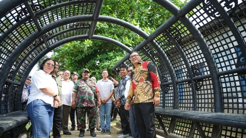 Bupati Resmikan Alun-Alun Galang sebagai Ruang Publik dan Pemberdayaan UMKM