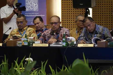 Wakil Bupati Tapanuli Tengah Mahmud Efendi saat menghadiri RUPS PT Bank Sumut Tahun Buku 2025.