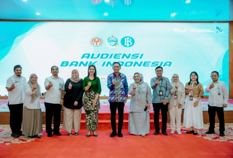 Kahiyang Ayu, menerima audiensi Kepala Perwakilan Bank Indonesia (BI)  Sumut, Rudy Brando Hutabarat, di Aula Tengku Rizal Nurdin, Selasa (14/4/2026).