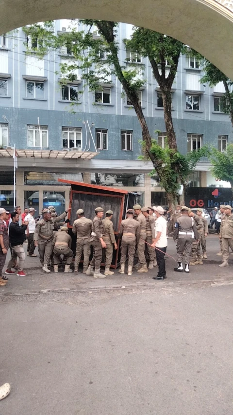 Puluhan Lapak PKL Di Binjai Timur Ditertibkan Oleh Tim Terpadu