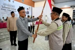 Lepas Keberangkatan Kloter 2 Haji Asal Langkat, Bobby Nasution Tekankan Kebersamaan dan Kekompakan