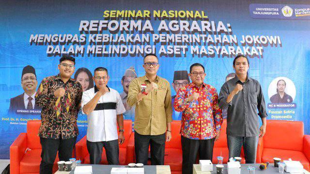 Seminar Nasional yang mengangkat tema tentang Reforma Agraria: Mengupas Kebijakan Pemerintahan Jokowi dalam Melindungi Aset Masyarakat