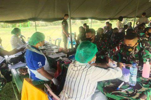 Satgas Yonif 743/PSY Gelar Donor Darah di Perbatasan RI-RDTL