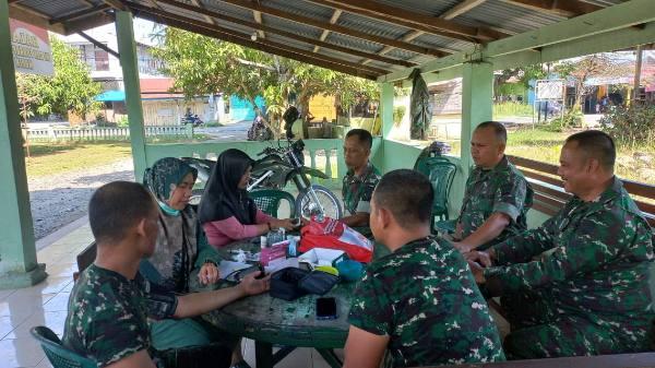 Koramil 11/TP Gelar Pengecekan Rutin Penyakit Tidak Menular