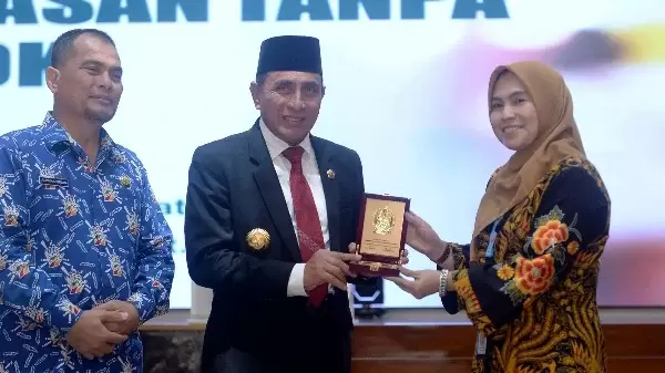 Pernah Jadi Perokok Aktif, Edy Rahmayadi Kini Dukung Perda KTR
