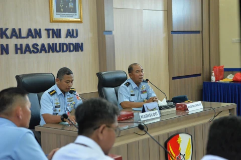 Kegiatan Penandatanganan Pelepasan hak tanah pengganti aset TNI AU