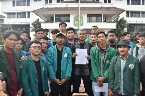 BEM SI Sumut saat Aksi Evaluasi, Soroti Masalah Struktural hingga Polemik Perda Retribusi Parkir