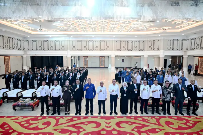 Surya membuka Pelatihan Kepemimpinan Nasional (PKN) Tingkat II Angkatan XII Tahun 2026 di Aula Raja Inal Siregar, Kantor Gubernur Sumut, Jalan Diponegoro 30, Medan, Rabu (20/5/2026).