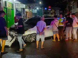 Diduga Milik Anak Pengusaha, Plat Mobil Mendadak Hilang Usai Hantam 2 Bangunan di Kota Binjai