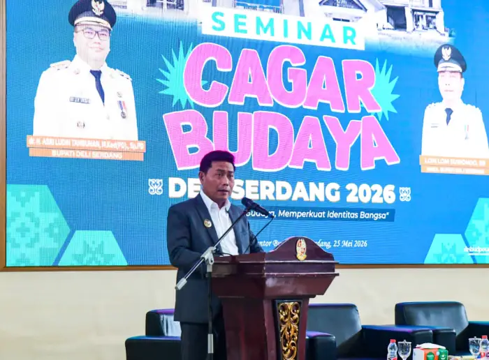 Lom Lom Suwondo SS membuka Seminar Cagar Budaya Kabupaten Deli Serdang Tahun 2026 di Aula Cendana Lantai II Kantor Bupati Deli Serdang, Senin (25/5/2026).