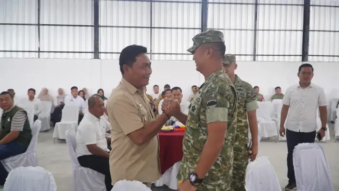 Lom Lom Suwondo SS mengikuti Peresmian Operasionalisasi 1.061 Koperasi Desa/Kelurahan Merah Putih (KDKMP) oleh Presiden Republik Indonesia, H Prabowo Subianto secara virtual di Gerai KDMP Sidoarjo I Pasar Miring, Kecamatan Pagar Merbau, Sabtu (16/5/2026).