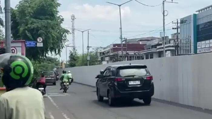 Pagar proyek Halte BRT Medan