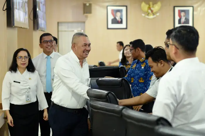Sulaiman Harahap membuka secara resmi Bimbingan Teknis dan Coaching Clinic Badan Usaha Milik Daerah (BUMD) Pemerintah Provinsi Sumut di Ruang Rapat I Kantor Gubernur Sumut Jalan Diponegoro Kota Medan, Rabu (20/5/2026).