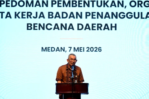 Sulaiman Harahap didampingi  Kepala BPBD Sumut Tuahta Ramajaya Saragih menghadiri Sosialisasi dan Focus Group Discussion (FGD) terkait Permendagri Nomor 18 Tahun 2025 tentang Pedoman Pembentukan, Organisasi, dan Tata Kerja BPBD, di Ballroom Hotel Four Points by Sheraton Medan, Kamis (7/5/2026).