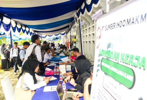 Job Fair untuk pertama kalinya dengan melibatkan 32 perusahaan. Sebanyak 3.000 pelamar tercatat telah mendaftar secara online.