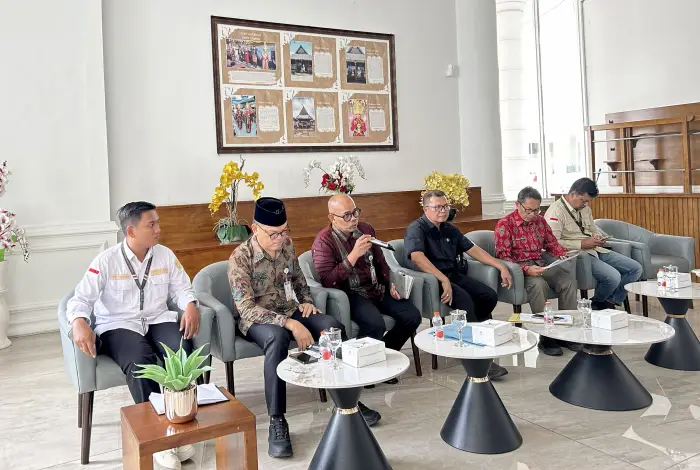 Konferensi Pers di Lobby Dekranasda Lantai 1 Kantor Gubernur Sumut Jalan Diponengoro Kota Medan, Kamis (21/5/2026).